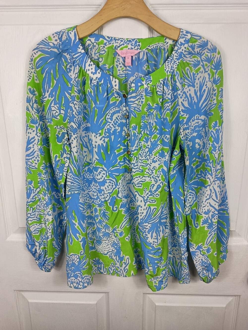 Lilly Pulitzer Silk Blouse Top Medium Womens Camille Limeade Biggest Fan 86458